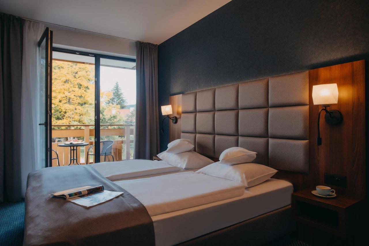 Five Seasons Szklarska Poreba Aparthotel ภายนอก รูปภาพ